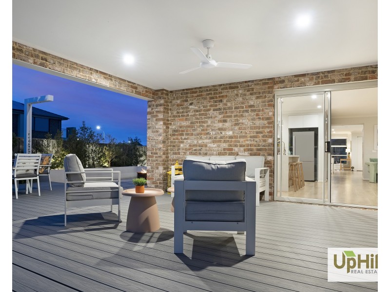 5 Byzantium Mews, Clyde North VIC 3978