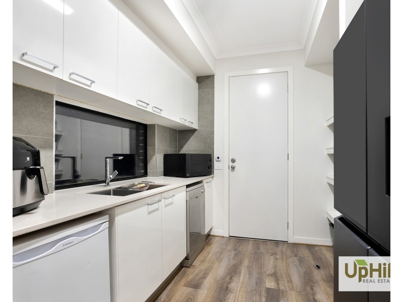 11 Everard Avenue, Clyde North VIC 3978