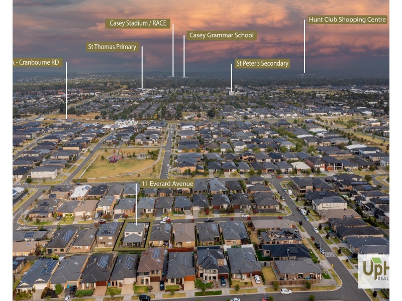 11 Everard Avenue, Clyde North VIC 3978