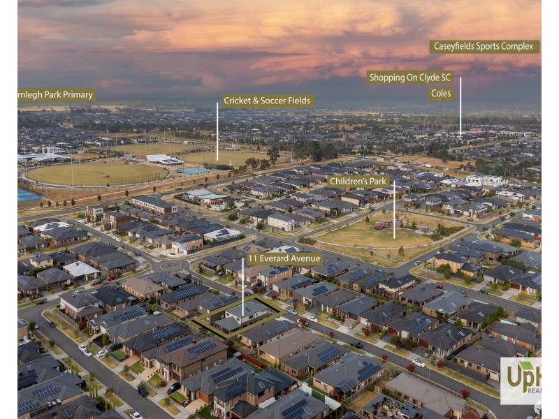 11 Everard Avenue, Clyde North VIC 3978