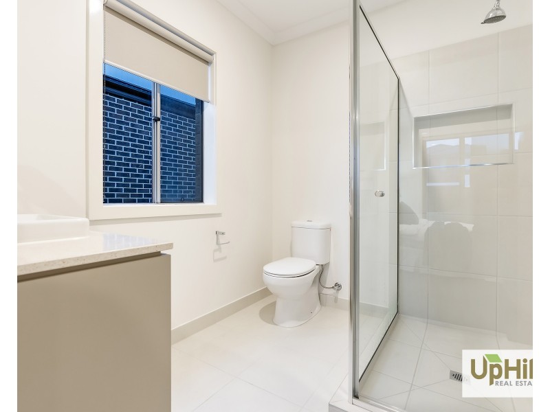 10 Praise Street, Clyde North VIC 3978