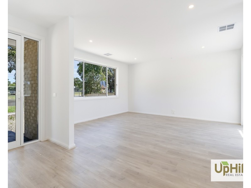 2/148 Princes Highway, Pakenham VIC 3810