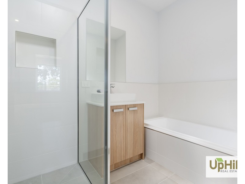 2/148 Princes Highway, Pakenham VIC 3810