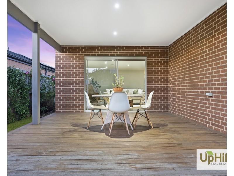 10 Grande Belmond Avenue, Clyde VIC 3978