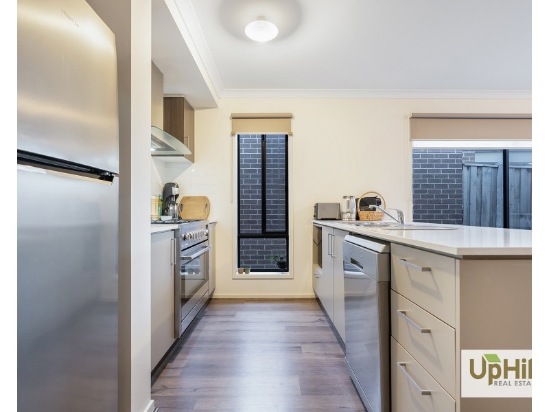 35 Cottle Drive, Clyde VIC 3978