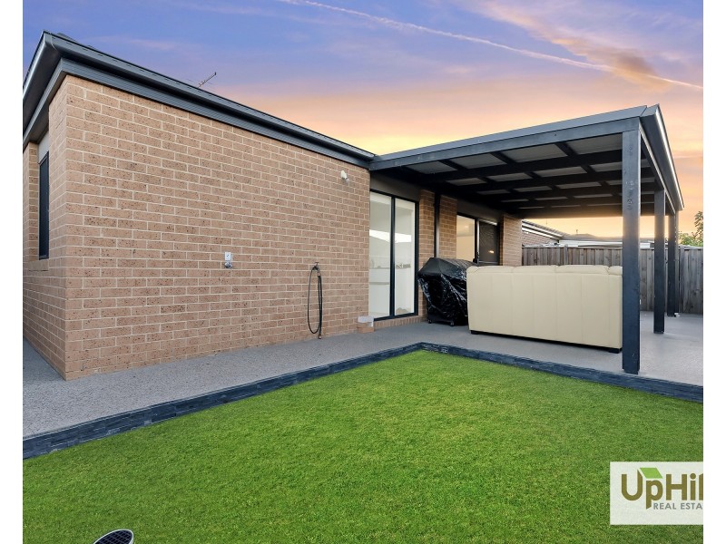 35 Cottle Drive, Clyde VIC 3978