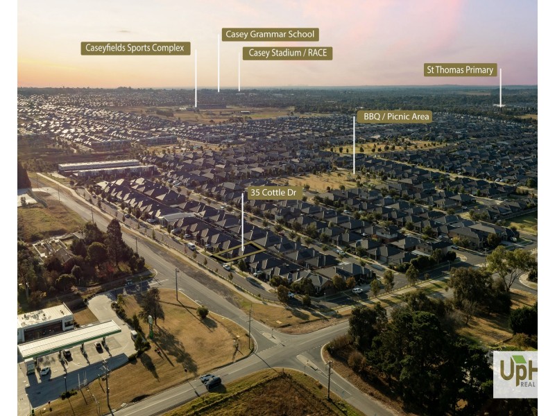 35 Cottle Drive, Clyde VIC 3978