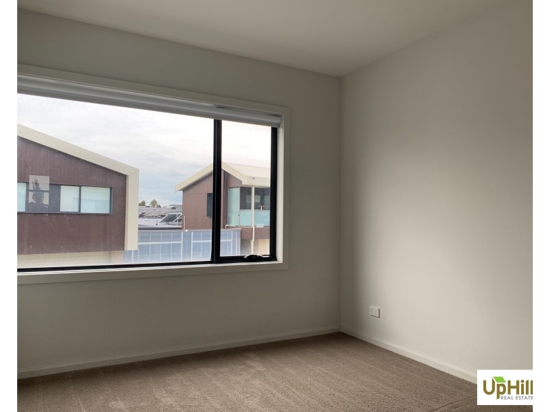 30 Boutique Lane, Cranbourne West VIC 3977