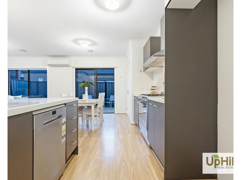 14 Pleven Rise, Clyde North VIC 3978