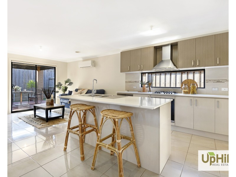 15  Cubbie Way, Clyde North VIC 3978