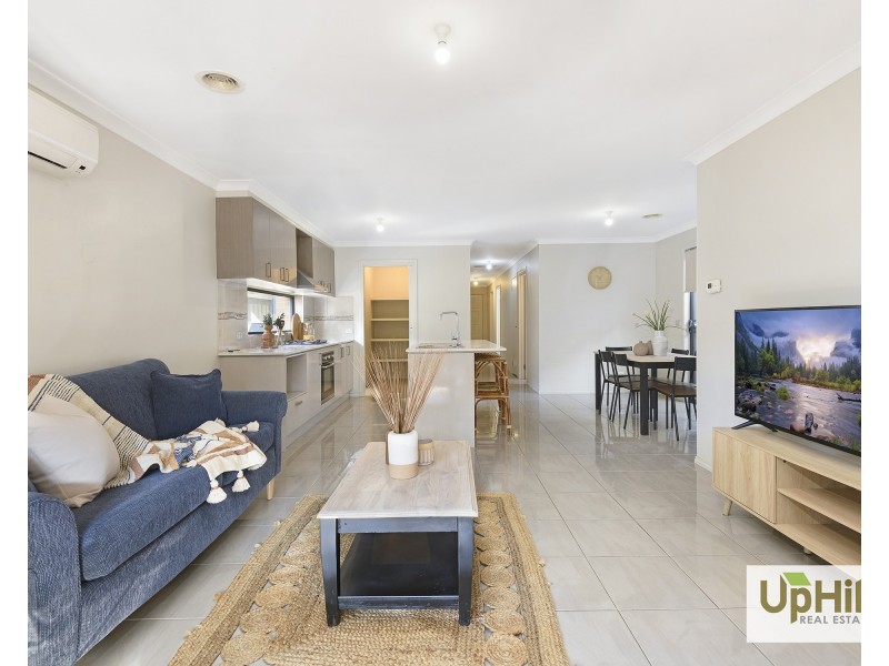 15  Cubbie Way, Clyde North VIC 3978