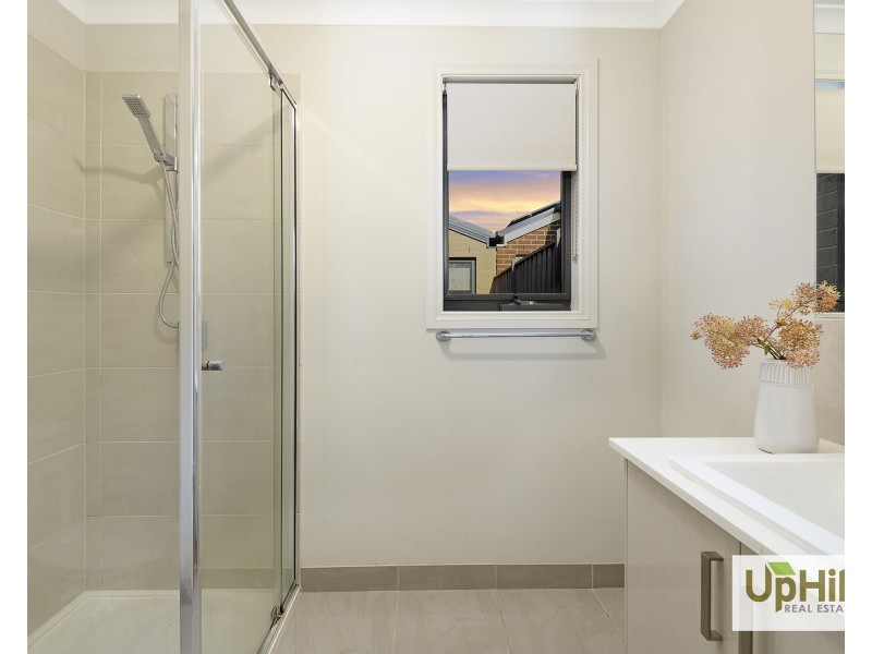 15  Cubbie Way, Clyde North VIC 3978