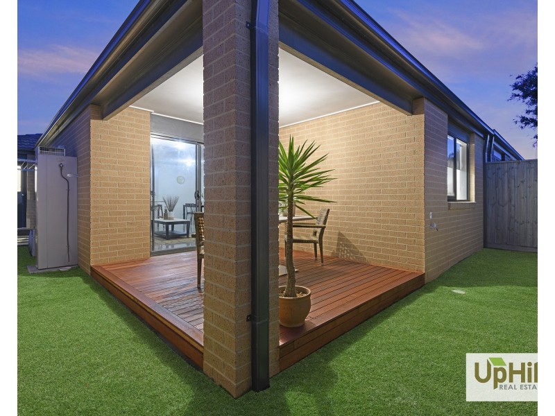 15  Cubbie Way, Clyde North VIC 3978