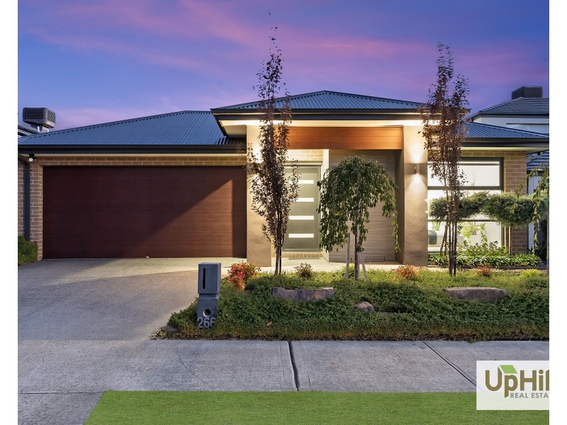 266 Heather Grove, Clyde North VIC 3978