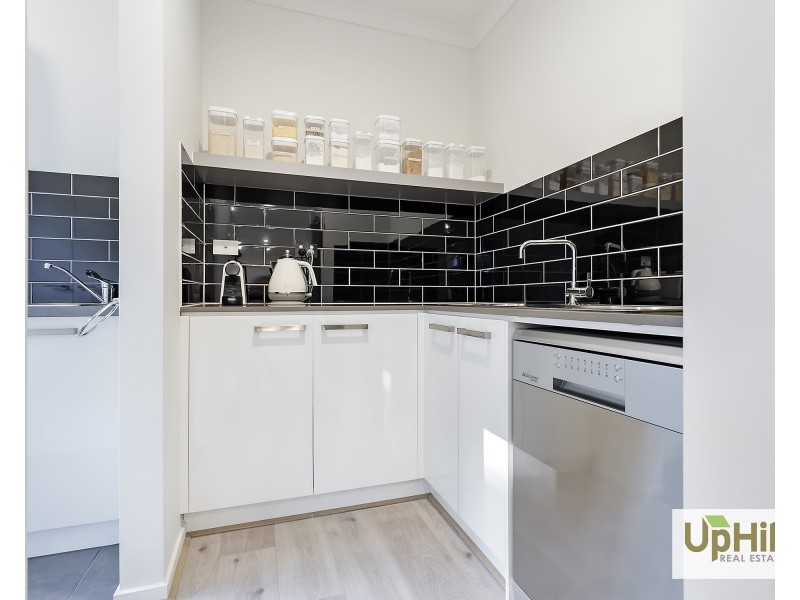 266 Heather Grove, Clyde North VIC 3978