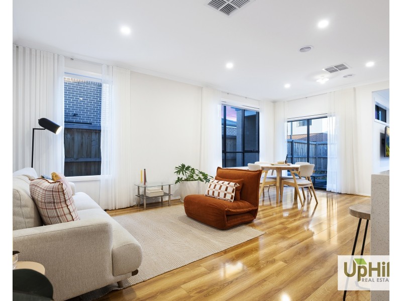 3 Langwarrin Crescent, Clyde North VIC 3978