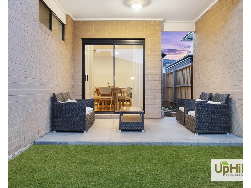 3 Langwarrin Crescent, Clyde North VIC 3978