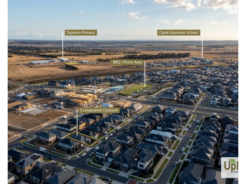 3 Langwarrin Crescent, Clyde North VIC 3978