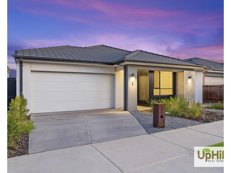 3 Langwarrin Crescent, Clyde North VIC 3978