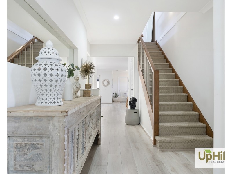 25 Powlett Drive, Clyde VIC 3978