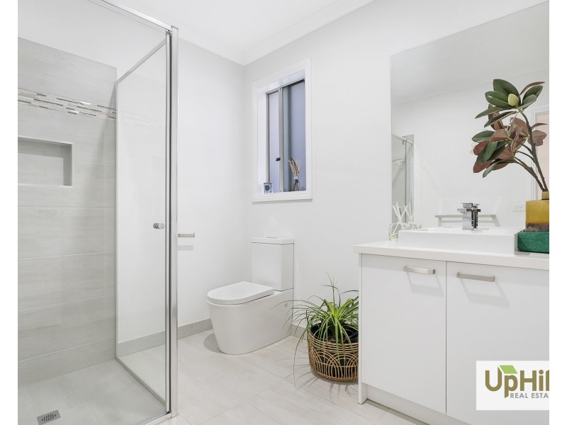 25 Powlett Drive, Clyde VIC 3978