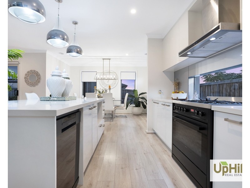 25 Powlett Drive, Clyde VIC 3978