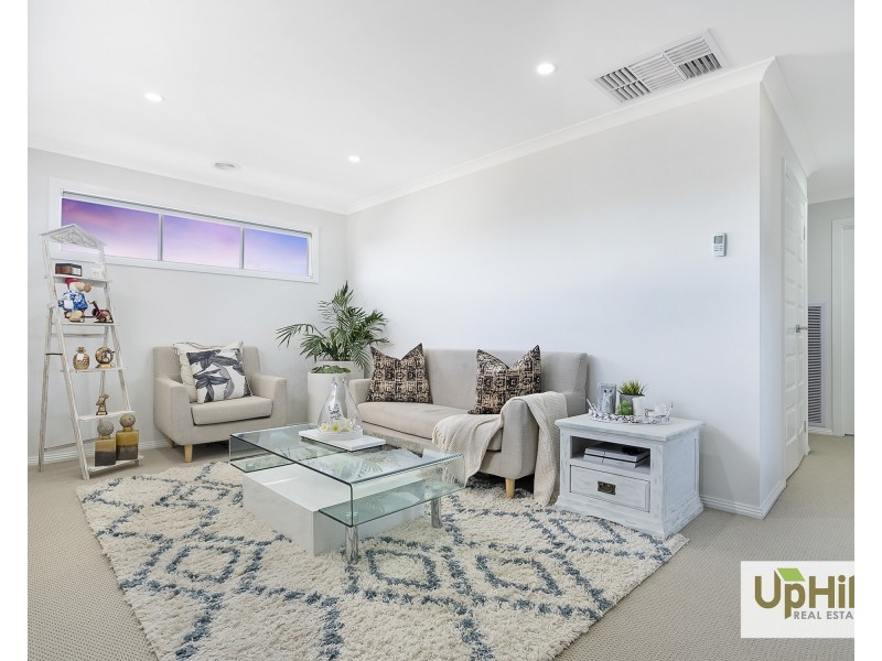 25 Powlett Drive, Clyde VIC 3978