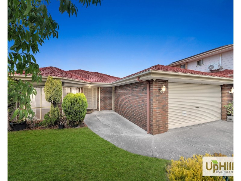 4 Oakman Way, Hampton Park VIC 3976