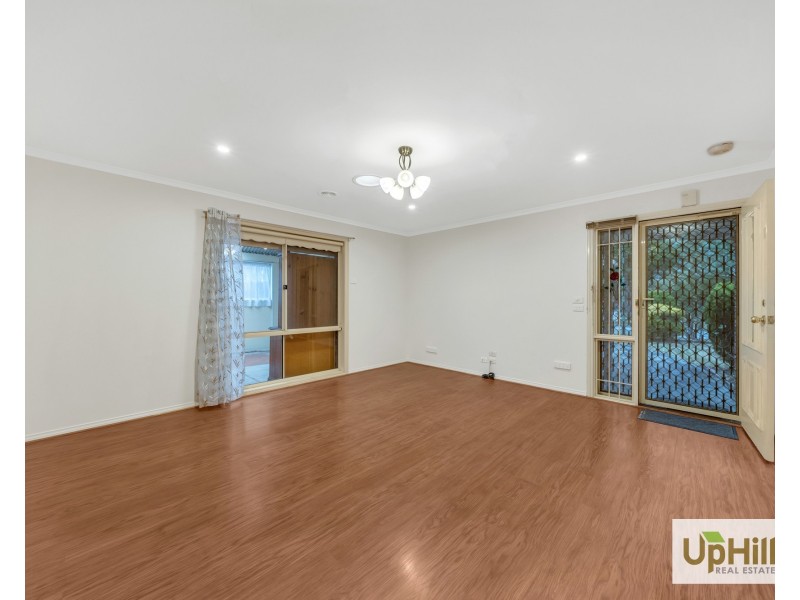 4 Oakman Way, Hampton Park VIC 3976