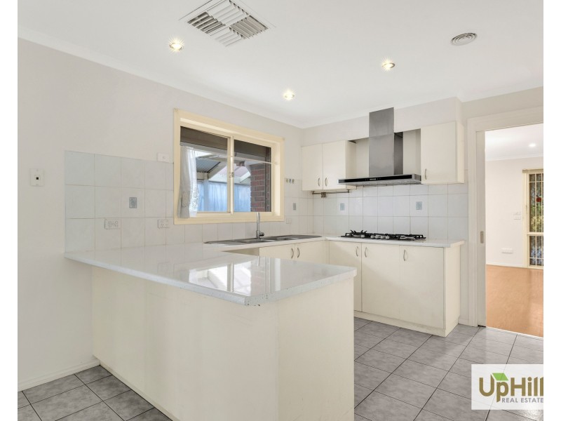 4 Oakman Way, Hampton Park VIC 3976