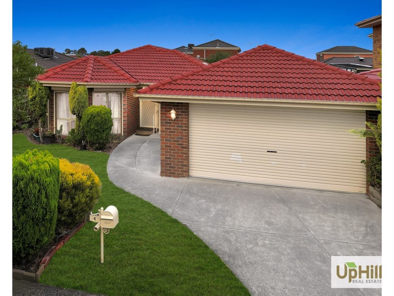 4 Oakman Way, Hampton Park VIC 3976