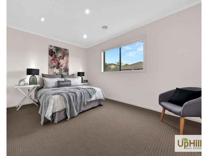 24 Salim Way, Clyde North VIC 3978