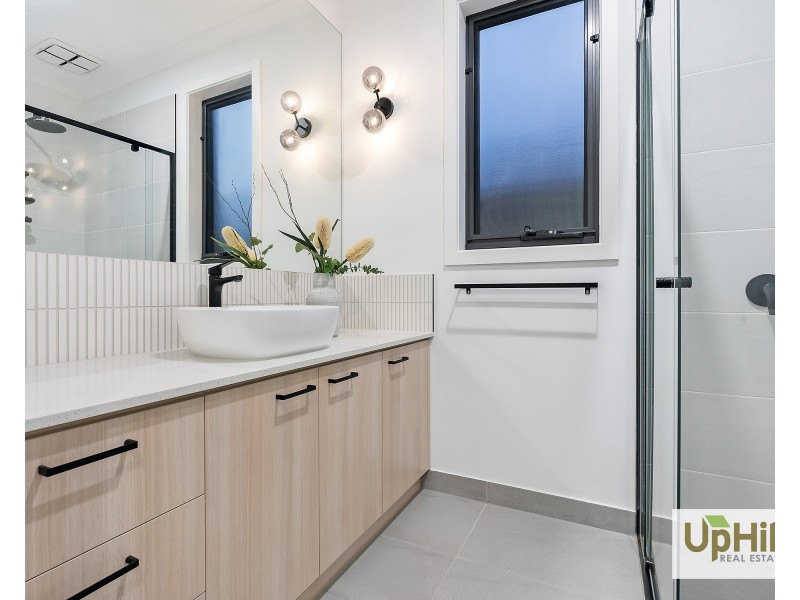 22 Magenta Street, Clyde North VIC 3978