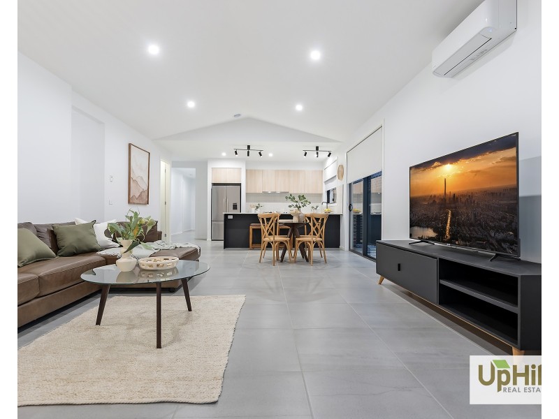 22 Magenta Street, Clyde North VIC 3978