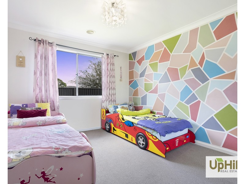 26 PARKLINK DRIVE, Cranbourne East VIC 3977