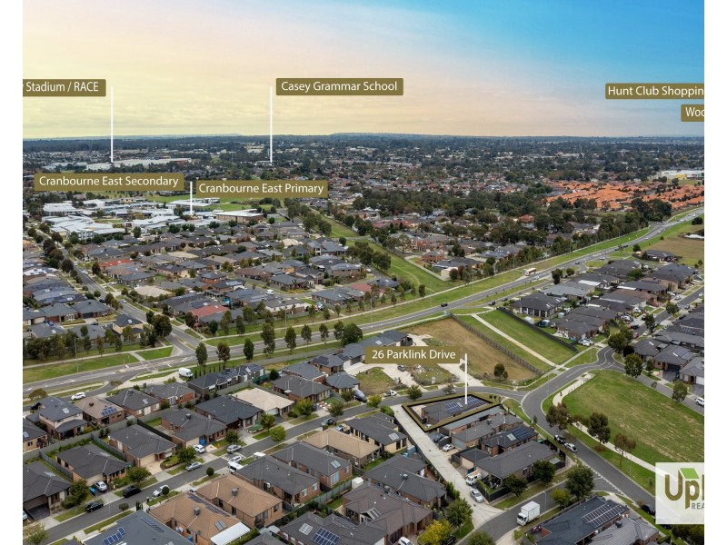 26 PARKLINK DRIVE, Cranbourne East VIC 3977
