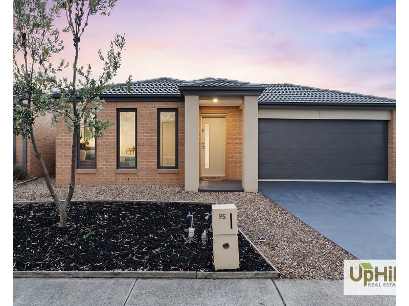 95 Nelson Street, Cranbourne East VIC 3977