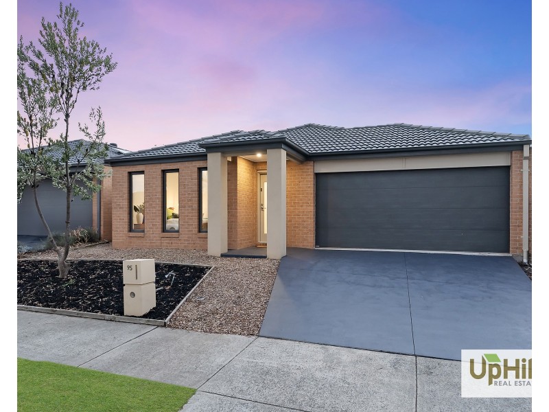 95 Nelson Street, Cranbourne East VIC 3977