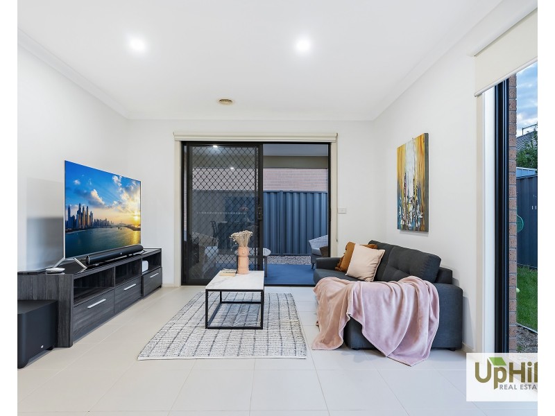95 Nelson Street, Cranbourne East VIC 3977