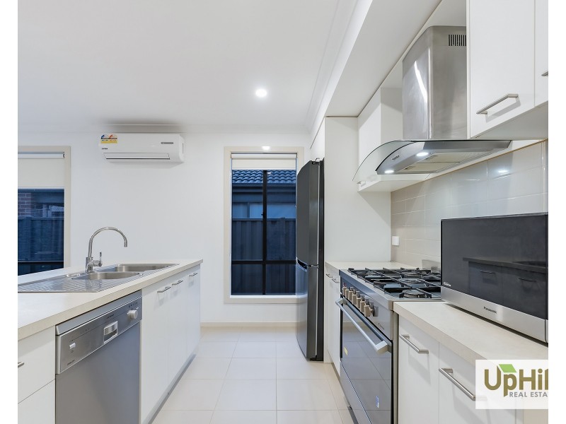 95 Nelson Street, Cranbourne East VIC 3977