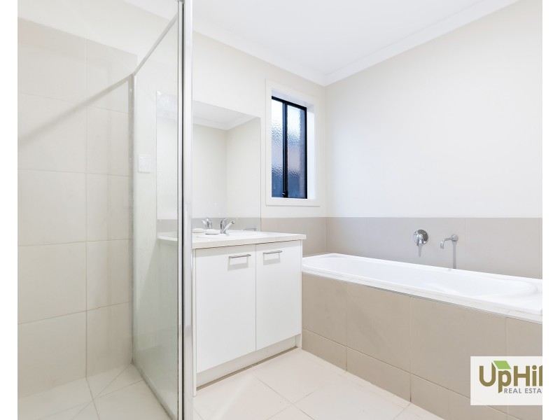 95 Nelson Street, Cranbourne East VIC 3977