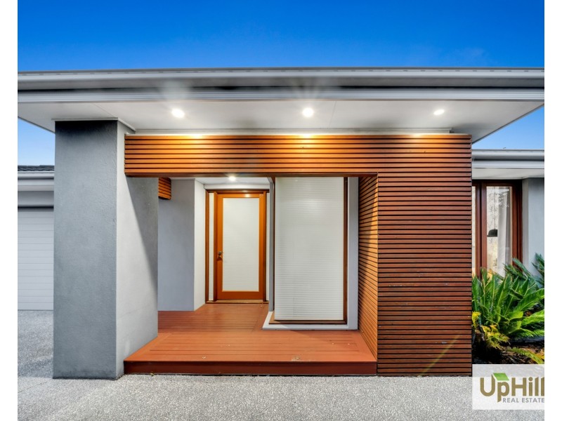 30 Lilydale Avenue, Clyde North VIC 3978