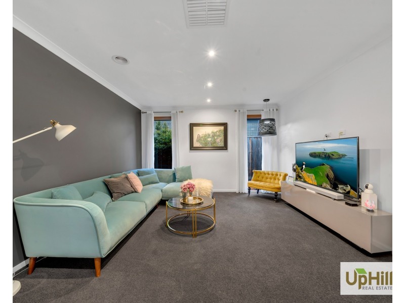 30 Lilydale Avenue, Clyde North VIC 3978