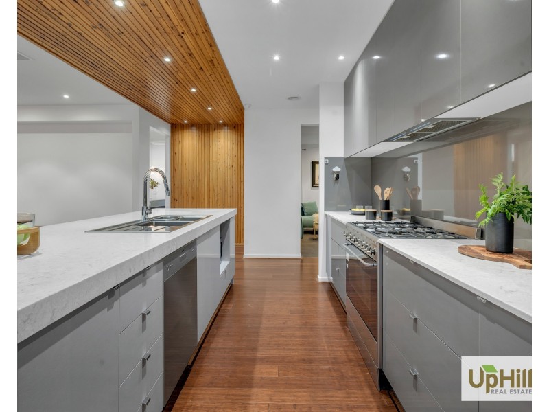 30 Lilydale Avenue, Clyde North VIC 3978