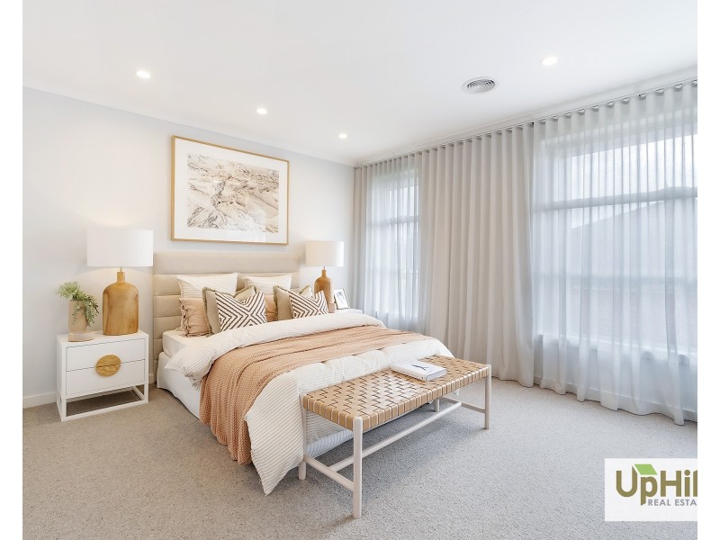 42  Huey Circuit, Cranbourne VIC 3977