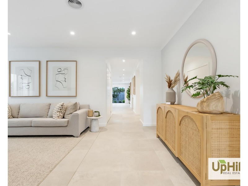 42  Huey Circuit, Cranbourne VIC 3977