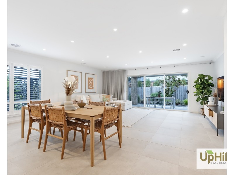 42  Huey Circuit, Cranbourne VIC 3977