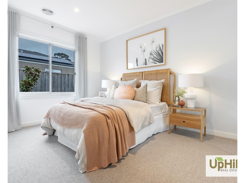 42  Huey Circuit, Cranbourne VIC 3977
