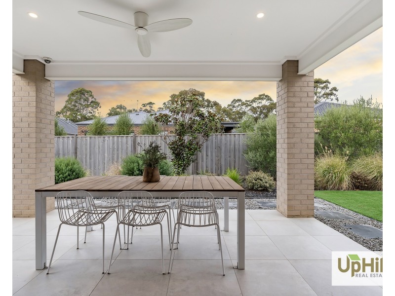 42  Huey Circuit, Cranbourne VIC 3977