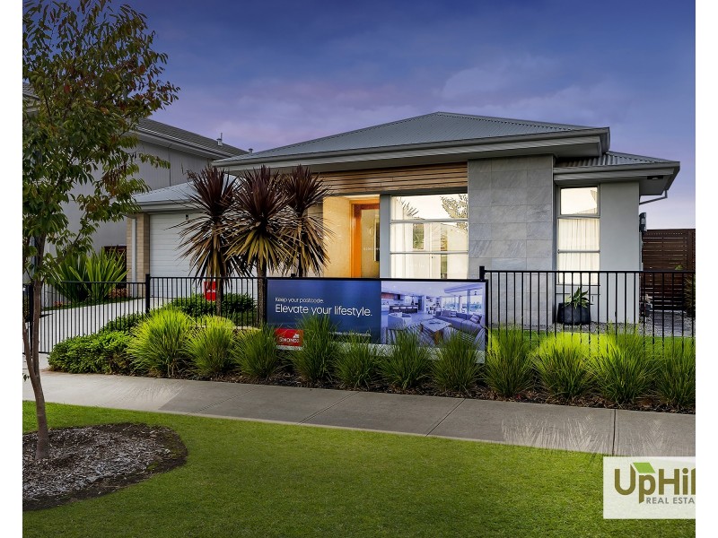 42  Huey Circuit, Cranbourne VIC 3977